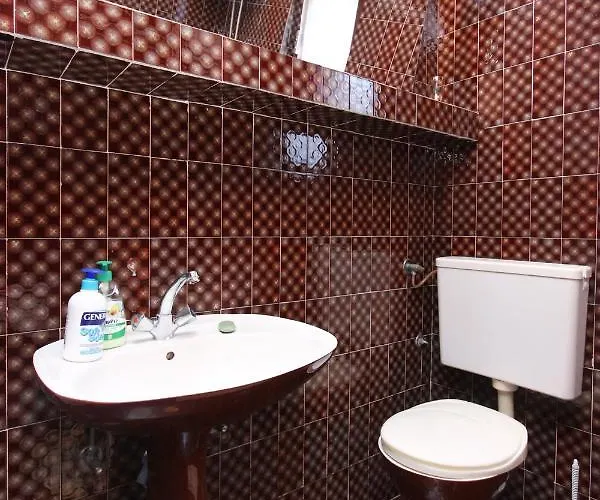 Apartment Arbanija 9423a