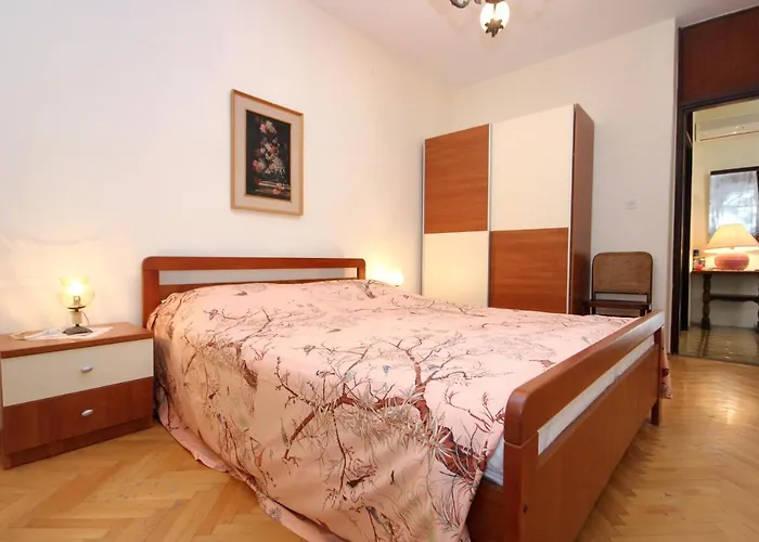 Διαμέρισμα Arbanija 9423a *